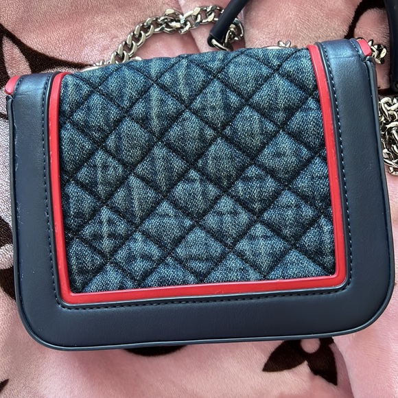 Cute small moschino bag 💓💕 - Picture 3 of 4